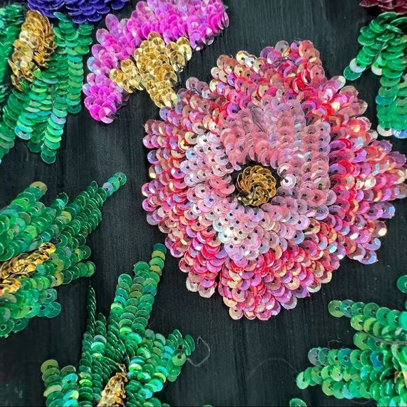 Laurence Kazar Beaded Pink Black and Purple Silk Floral Top, size Large - Picture 5 of 7